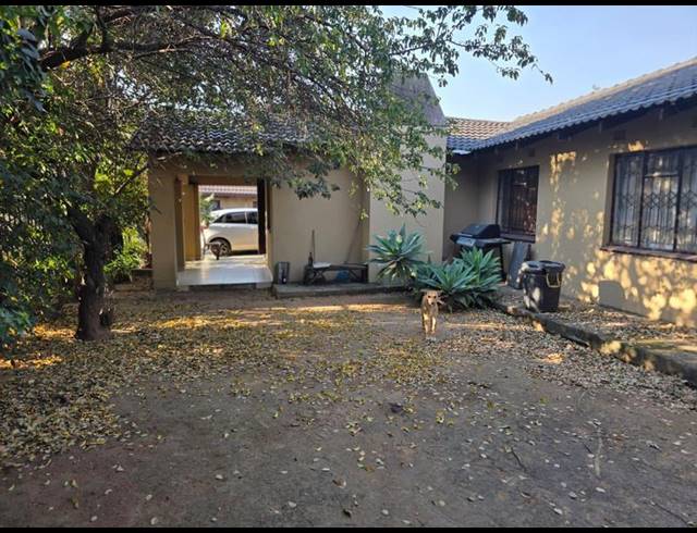 4 BEDROOM HOUSE FOR SALE IN NORKEM PARK